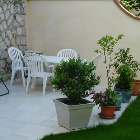 Aux Minimes - Au Jardin Des Alouettes Appartement
